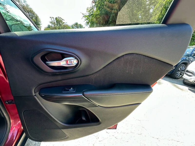 2016 Jeep Cherokee Latitude Altitude