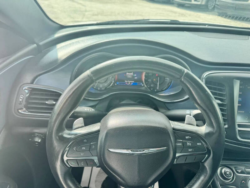 2015 Chrysler 200 S