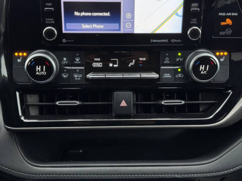 2020 Toyota Highlander Hybrid XLE