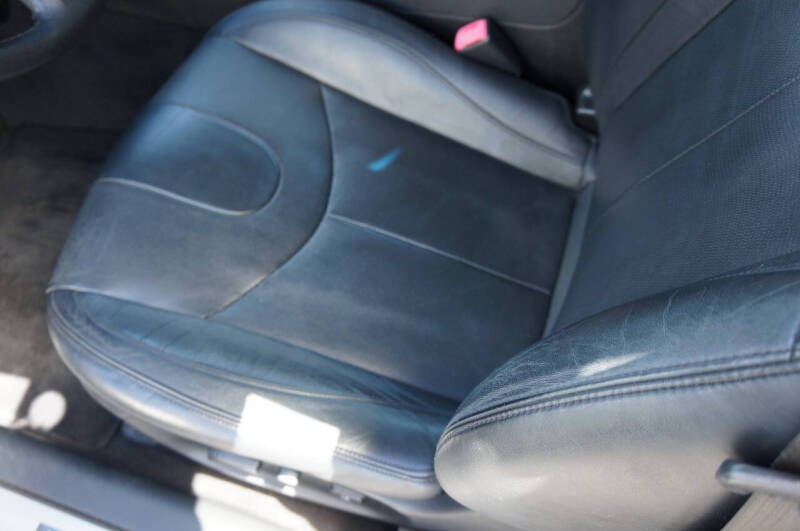 2015 INFINITI Q60 Convertible Base - Photo 15