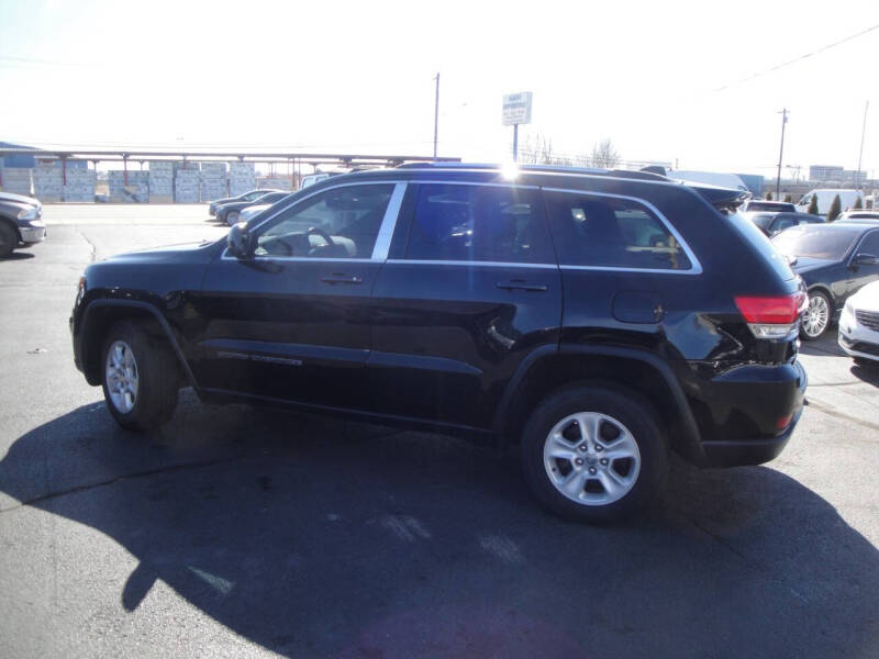 2017 Jeep Grand Cherokee Laredo