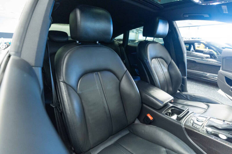 2015 Audi RS 7 4.0T quattro Prestige