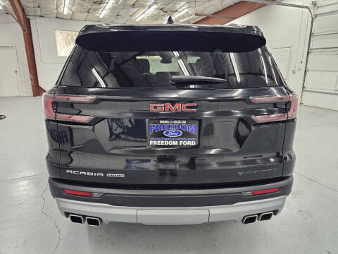 2024 GMC Acadia Elevation