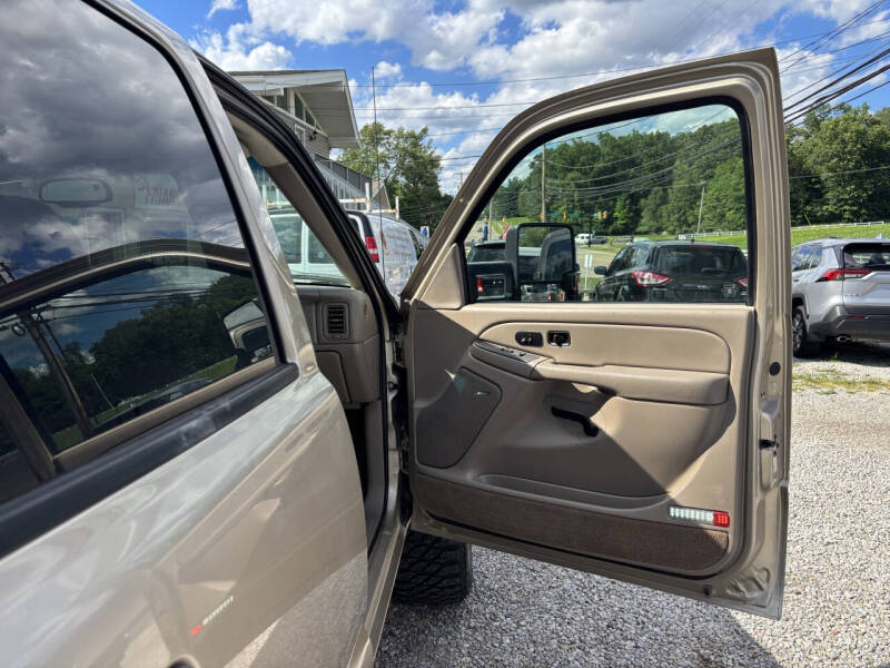 2004 GMC Sierra 2500HD SLT