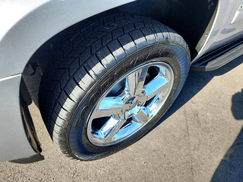 2013 Chevrolet Suburban LTZ