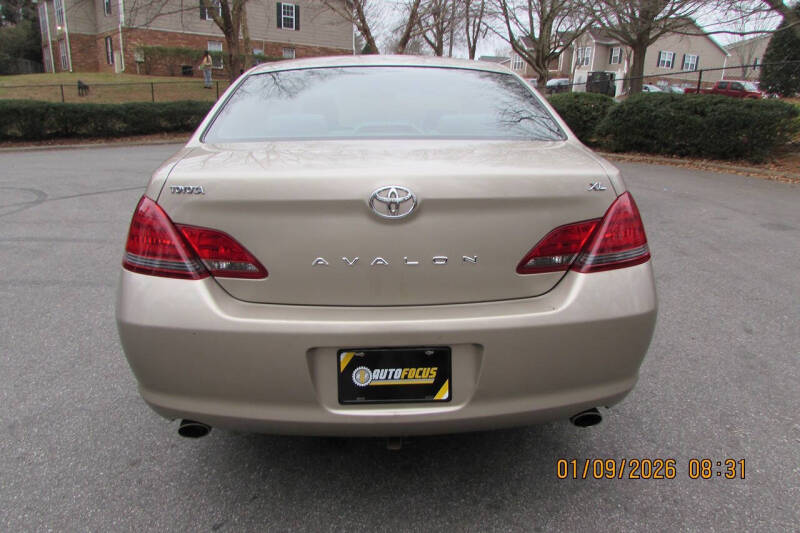 2008 Toyota Avalon XL