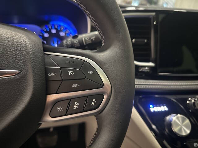 2024 Chrysler Pacifica Limited