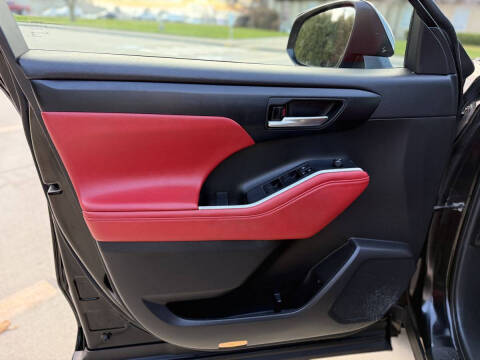 2022 Toyota Highlander XSE