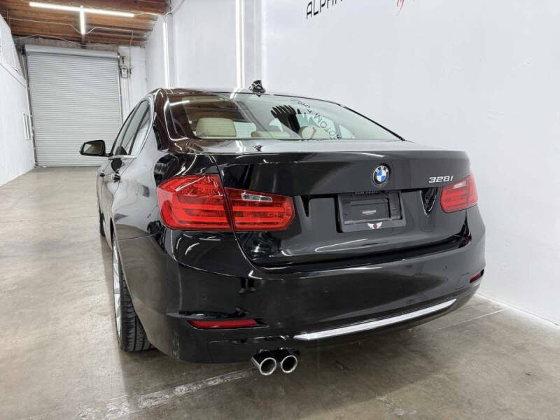 2013 BMW 3 Series 328i