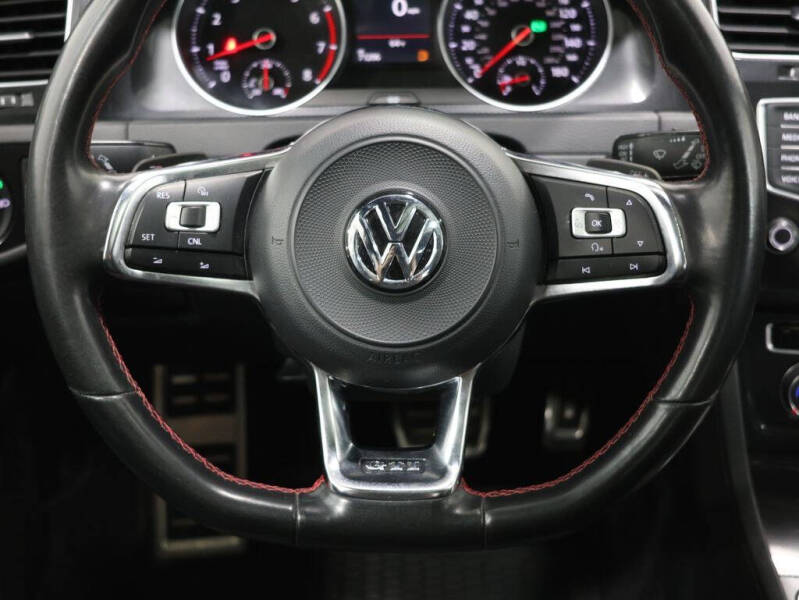 2017 Volkswagen Golf GTI SE