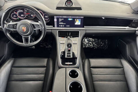 2020 Porsche Panamera