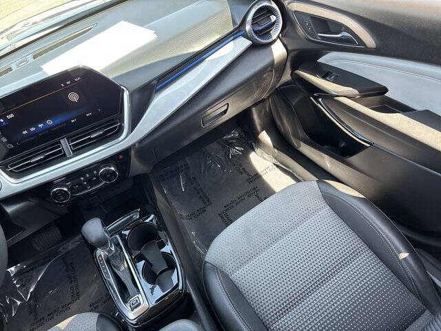 2024 Chevrolet Trax LT