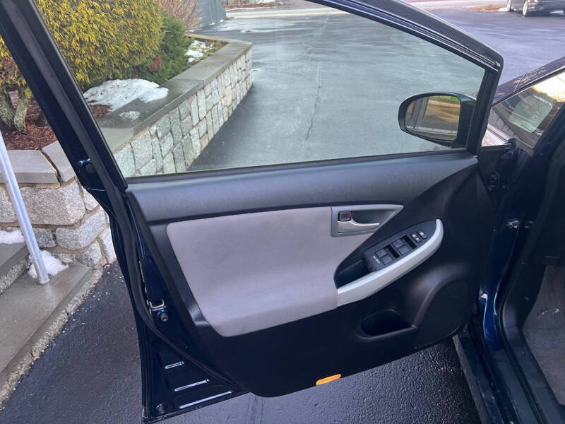 2012 Toyota Prius Two