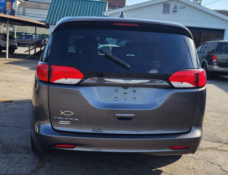2017 Chrysler Pacifica Touring