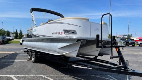 2018 AVALON TRITAN
