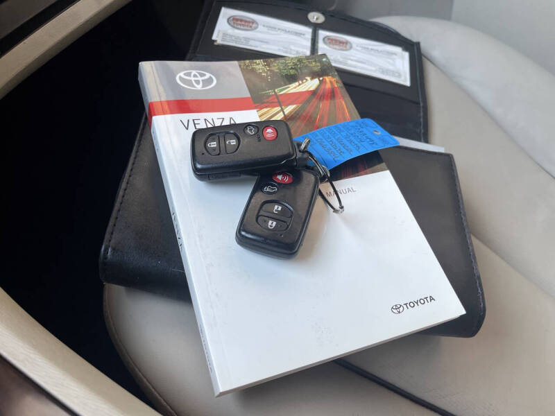 2014 Toyota Venza LE