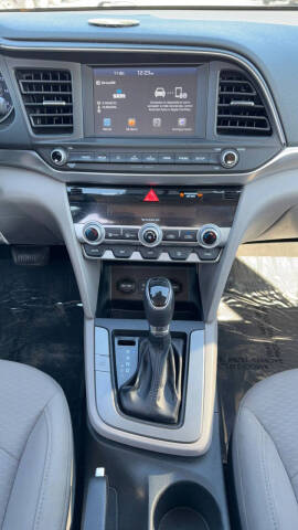 2020 Hyundai Elantra