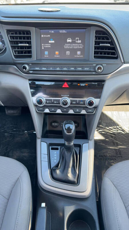 2020 Hyundai Elantra