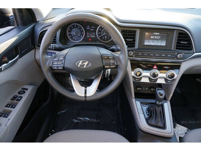 2019 Hyundai Elantra