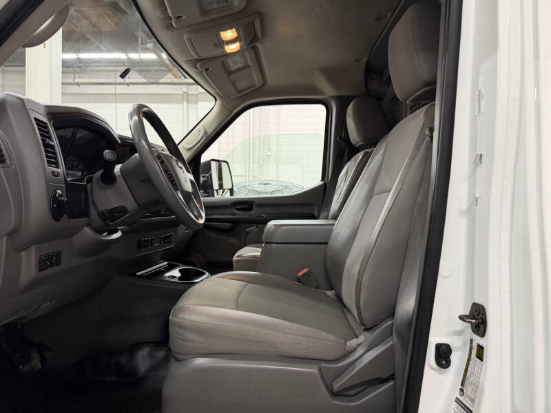 2018 Nissan NV 3500 HD SV