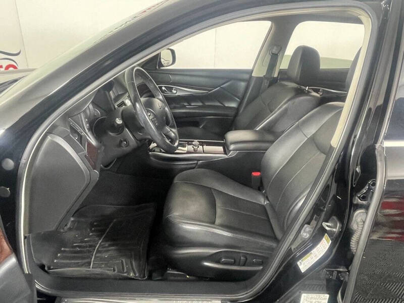 2017 Infiniti Q70L 3.7