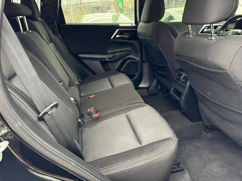 2022 Mitsubishi Outlander ES