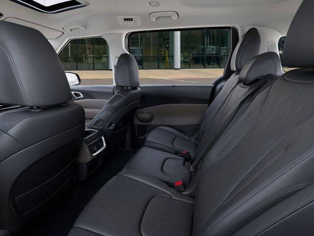 2026 Kia Carnival SX