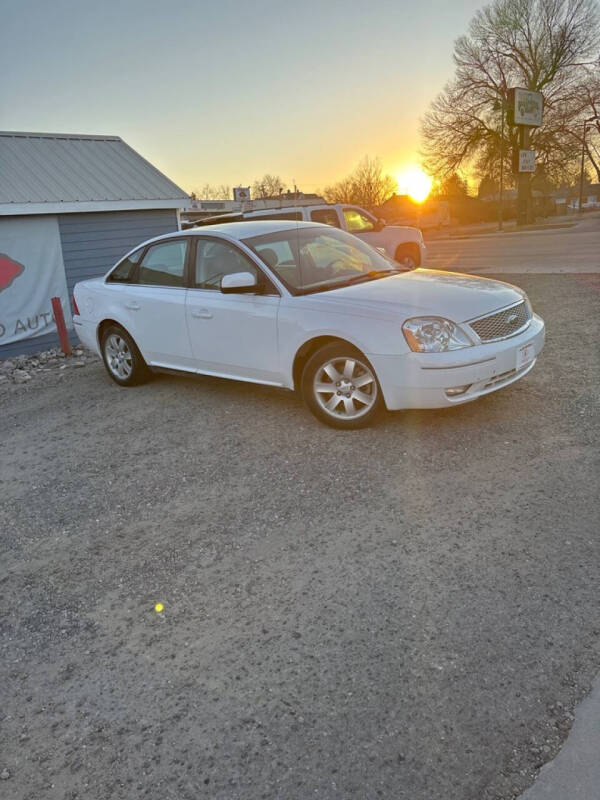 2007 Ford Five Hundred SEL photo 8