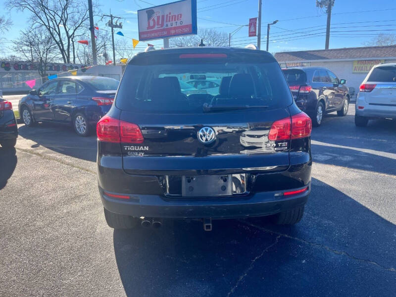 2012 Volkswagen Tiguan SE 4Motion