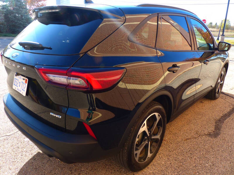 2025 Ford Escape ST-Line Select