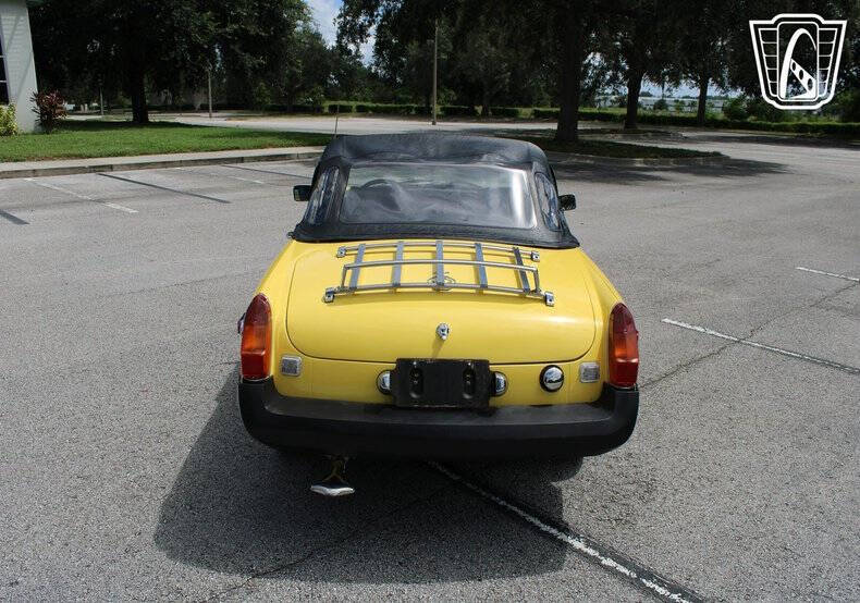 1975 MG B