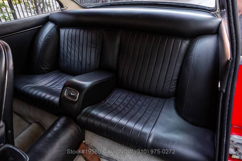 1966 Ferrari 330