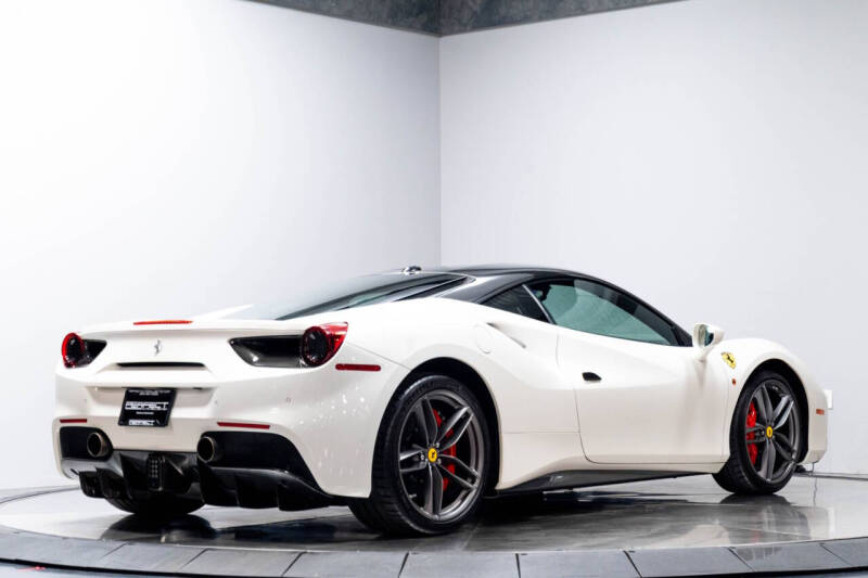2016 Ferrari 488 GTB