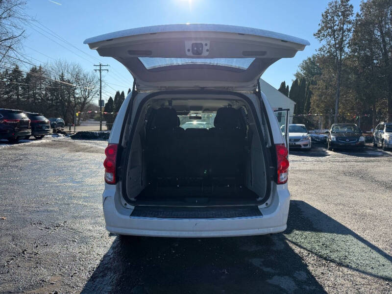 2016 Dodge Grand Caravan American Value Package