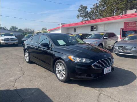 2019 Ford Fusion for sale at Dealers Choice Inc in Farmersville CA