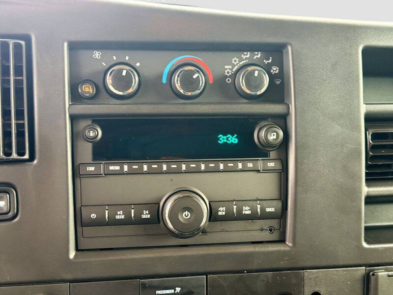 2025 GMC Savana 2500