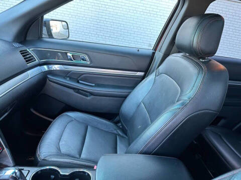 2016 Ford Explorer Sport