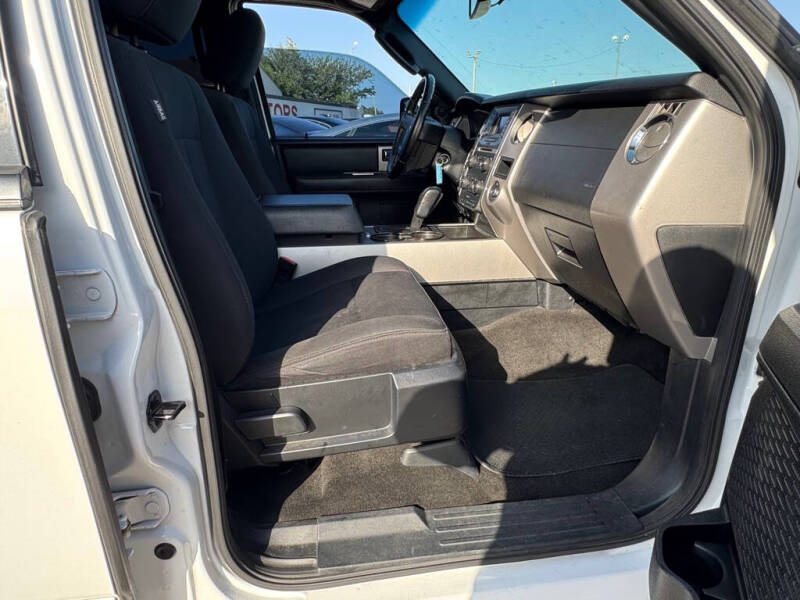 2017 Ford Expedition EL XLT