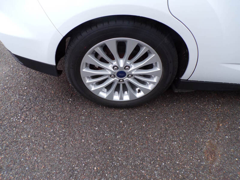 2017 Ford C-MAX Hybrid SE