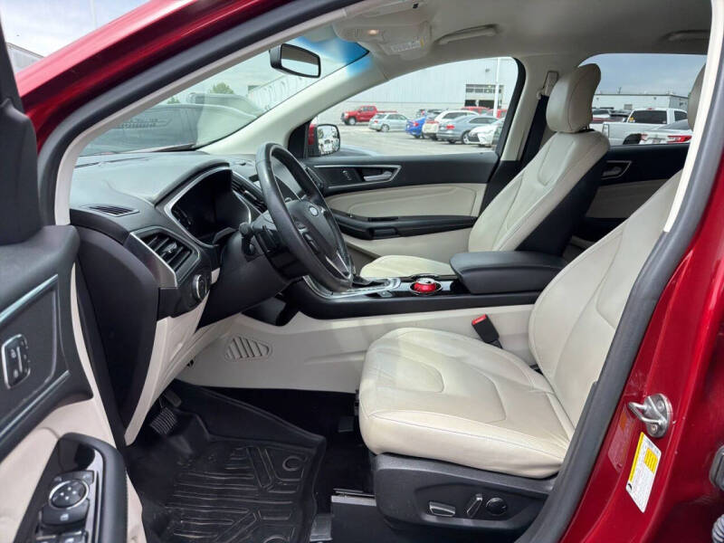 2016 Ford Edge Titanium