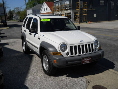 2005 Jeep Liberty for sale at NEW RICHMOND AUTO SALES in New Richmond OH