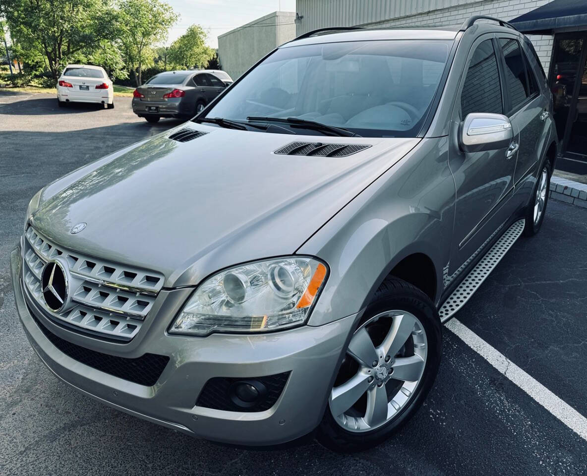 2009 Mercedes-Benz M-Class for sale at Crown Auto Sales in Marietta, GA