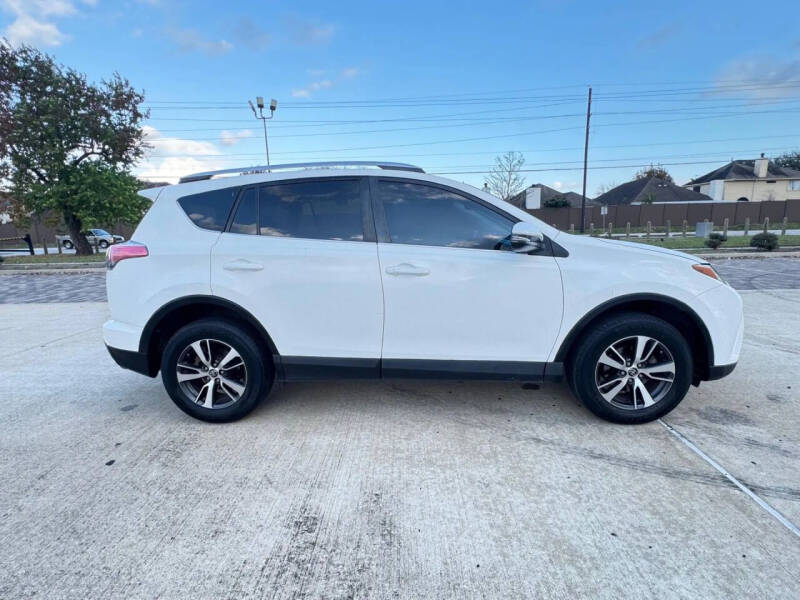 2016 Toyota RAV4 XLE