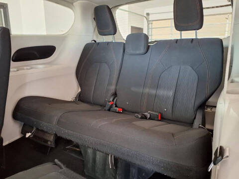 2017 Chrysler Pacifica Touring