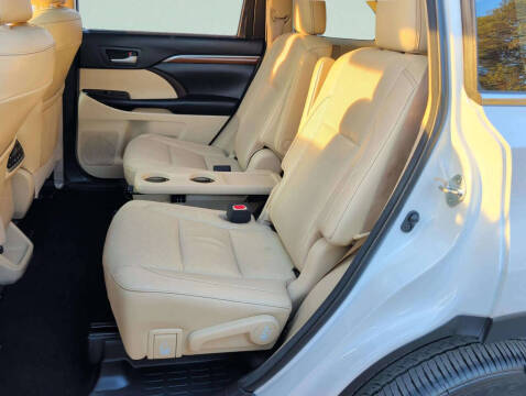 2018 Toyota Highlander Limited Platinum