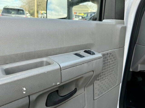 2014 Ford E-Series E-450 SD