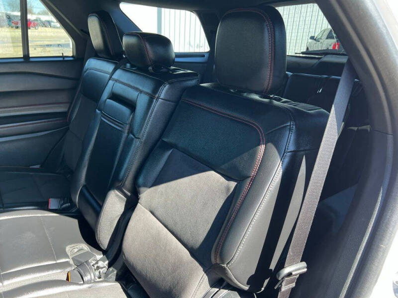 2024 Ford Explorer ST-Line
