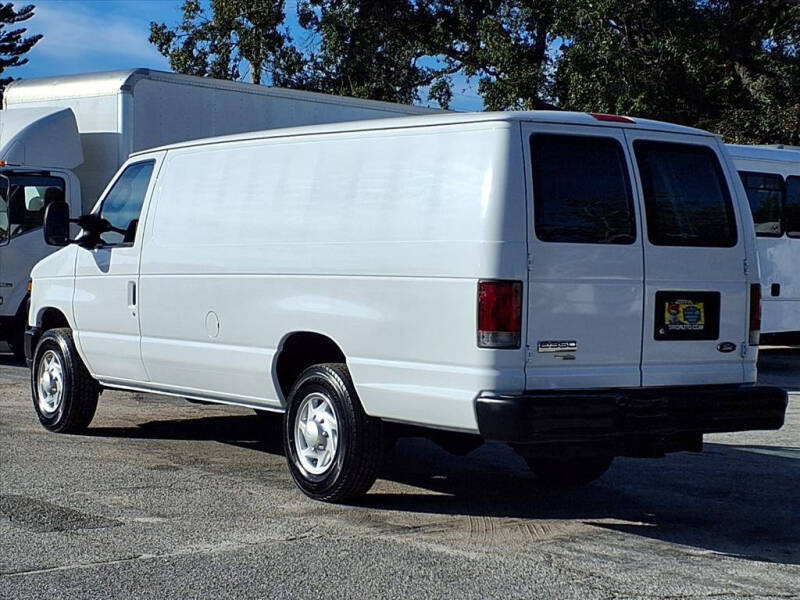 2012 Ford E-Series E-350 SD