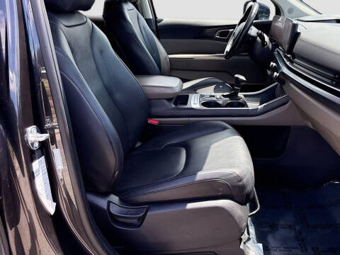 2025 Kia Carnival LXS