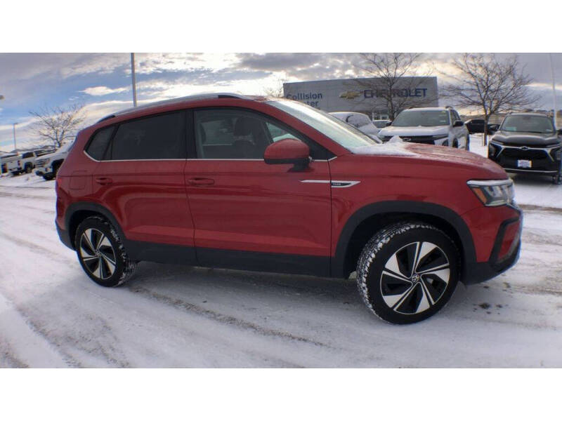 2024 Volkswagen Taos SE 4Motion